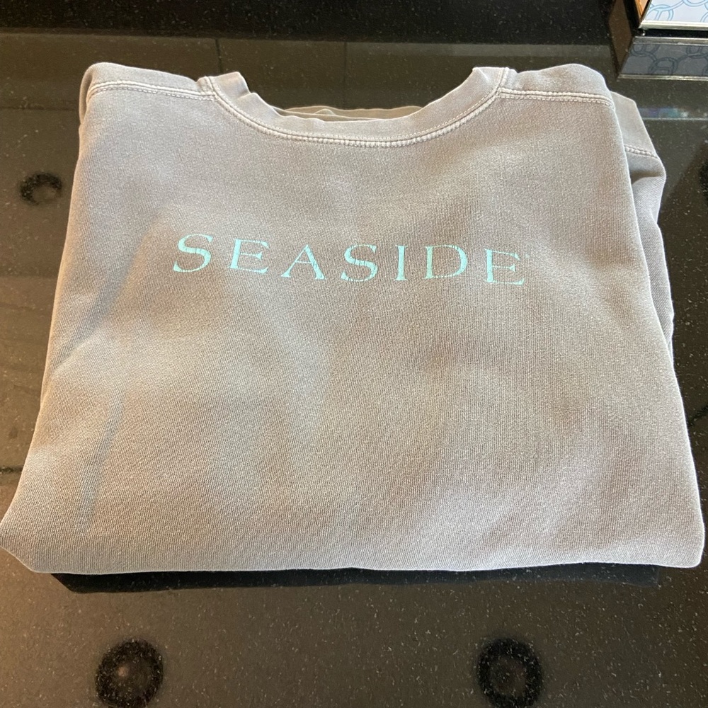 Comfort Colors Womens size small Seaside sweatshirt